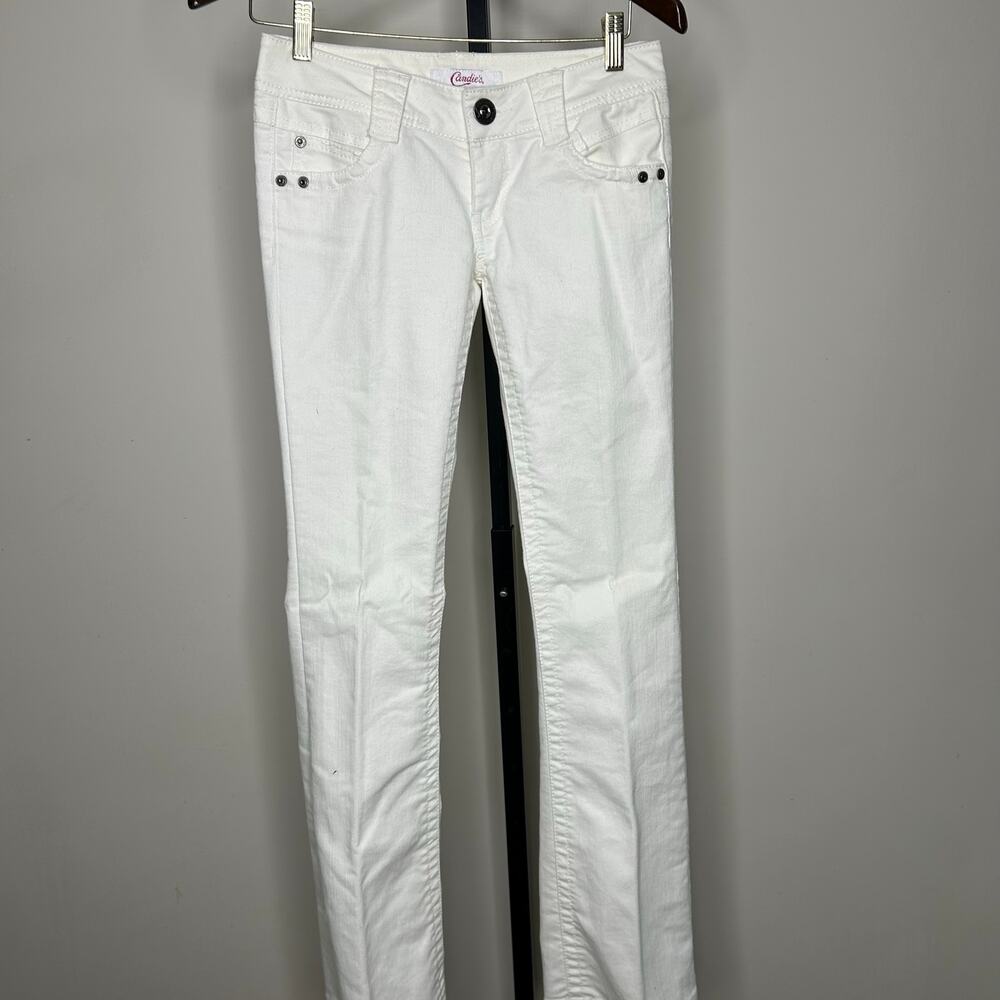Candies White Jeans- size 1- embroidered pockets, like new, skinny- small flaw